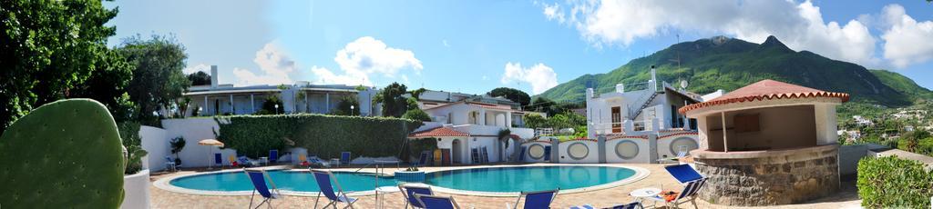 Hotel Residence Villa Teresa Casamicciola Terme Bagian luar foto